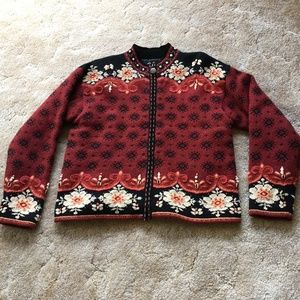Icelandic Design Floral Embroidered Sweater Jacket